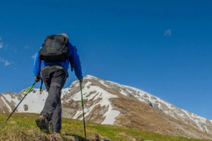 避免传统登山对膝关节的伤害，被美国医学杂志誉为最接近完美的运动之一。